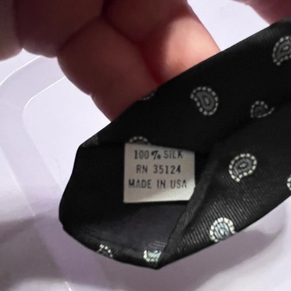 Vintage Damon Silk Tie Black Gray Paisley Crest Woven Medallion Made In USA